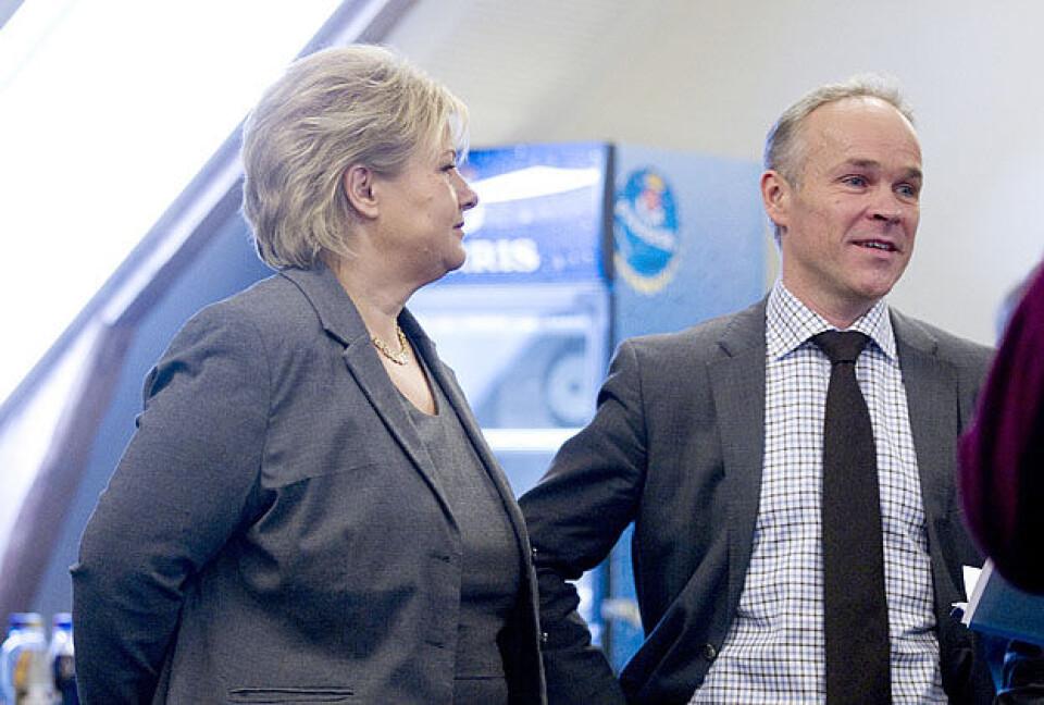 Høyres leder Erna Solberg og finanspolitisk talsmann Jan Tore Sanner legger fram partiets allternative budsjett tirsdag Foto: Morten Holm / Scanpix Høyres leder Erna Solberg og finanspolitisk talsmann Jan Tore Sanner legger fram partiets allternative budsjett tirsdag Foto: Morten Holm / Scanpix
