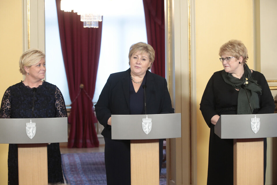 Finansminister Siv Jensen (Frp), statsminister Erna Solberg (H) og kulturminister Trine Skei Grande (V) da den blågrønne regjeringen ble presentert onsdag. Foto: Lise Åserud / NTB scanpix Finansminister Siv Jensen (Frp), statsminister Erna Solberg (H) og kulturminister Trine Skei Grande (V) da den blågrønne regjeringen ble presentert onsdag. Foto: Lise Åserud / NTB scanpix