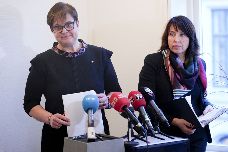 Opptur: Tolga-ordfører Ragnhild Aashaug (Sp) og rådmann Siv Stuedal Sjøvold (t.h) har opplevd et massivt mediepress etter den mye omtalte Tolga-saken. Nå kan de glede seg over en andreplass på Kommunebarometeret. Foto: NTB/Scanpix Opptur: Tolga-ordfører Ragnhild Aashaug (Sp) og rådmann Siv Stuedal Sjøvold (t.h) har opplevd et massivt mediepress etter den mye omtalte Tolga-saken. Nå kan de glede seg over en andreplass på Kommunebarometeret. Foto: NTB/Scanpix