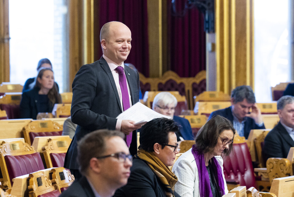 Senterparti-leder Trygve Slagsvold Vedum og hans lokale tropper vil ha mest mulig politikk og posisjoner igjen for valgoppslutningen til høsten. Foto: Håkon Mosvold Larsen / NTB scanpix Senterparti-leder Trygve Slagsvold Vedum og hans lokale tropper vil ha mest mulig politikk og posisjoner igjen for valgoppslutningen til høsten. Foto: Håkon Mosvold Larsen / NTB scanpix