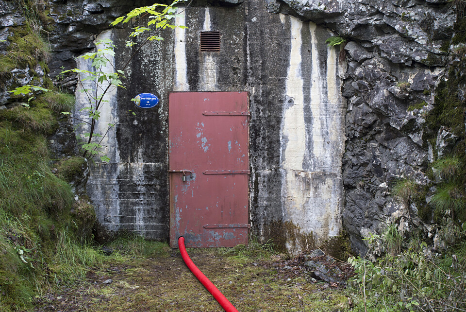 Vannet fra Øvre Kleppe høydebasseng i Askøy ble ledet over i avløpssystemet i helgen. Foto: Marit Hommedal/NTB scanpix Vannet fra Øvre Kleppe høydebasseng i Askøy ble ledet over i avløpssystemet i helgen. Foto: Marit Hommedal/NTB scanpix