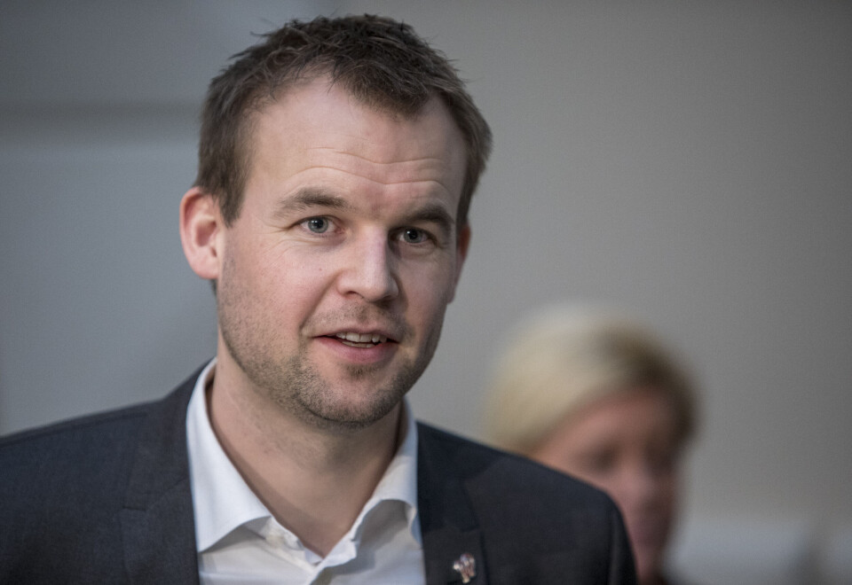 Barne- og familieminister Kjell Ingolf Ropstad (KrF) vil gi kommunene et tydeligere ansvar for barnevernstjenesten. Foto: NTB scanpix Barne- og familieminister Kjell Ingolf Ropstad (KrF) vil gi kommunene et tydeligere ansvar for barnevernstjenesten. Foto: NTB scanpix