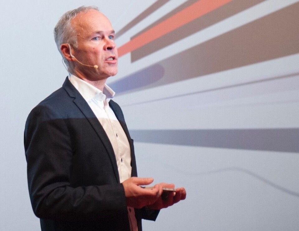 – Det er naturlig at kommunene gjør som staten, og kutter byråkratstillinger for å styrke bemanningen i velferdstjenester, mener kommunalminister Jan Tore Sanner. Foto: Terje Lien – Det er naturlig at kommunene gjør som staten, og kutter byråkratstillinger for å styrke bemanningen i velferdstjenester, mener kommunalminister Jan Tore Sanner. Foto: Terje Lien
