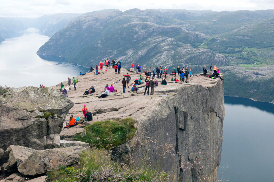 Skal Preikestolen bli en del av Nye Sandnes, eller overtas av Stand? Om det strides kommunene. Foto: Paul Kleiven / NTB scanpix Skal Preikestolen bli en del av Nye Sandnes, eller overtas av Stand? Om det strides kommunene. Foto: Paul Kleiven / NTB scanpix