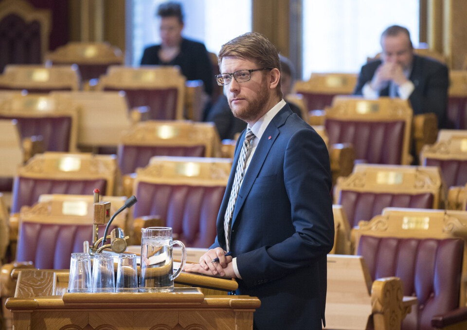 – Ap vil ikke avskaffe lekser, men leksepresset enkelte elever opplever må dempes, mener Martin Henriksen, utdanningspolitisk talsperson i Arbeiderpartiet, og medlem av Oppvekstutvalget. Foto: Vidar Ruud, NTB Scanpix – Ap vil ikke avskaffe lekser, men leksepresset enkelte elever opplever må dempes, mener Martin Henriksen, utdanningspolitisk talsperson i Arbeiderpartiet, og medlem av Oppvekstutvalget. Foto: Vidar Ruud, NTB Scanpix