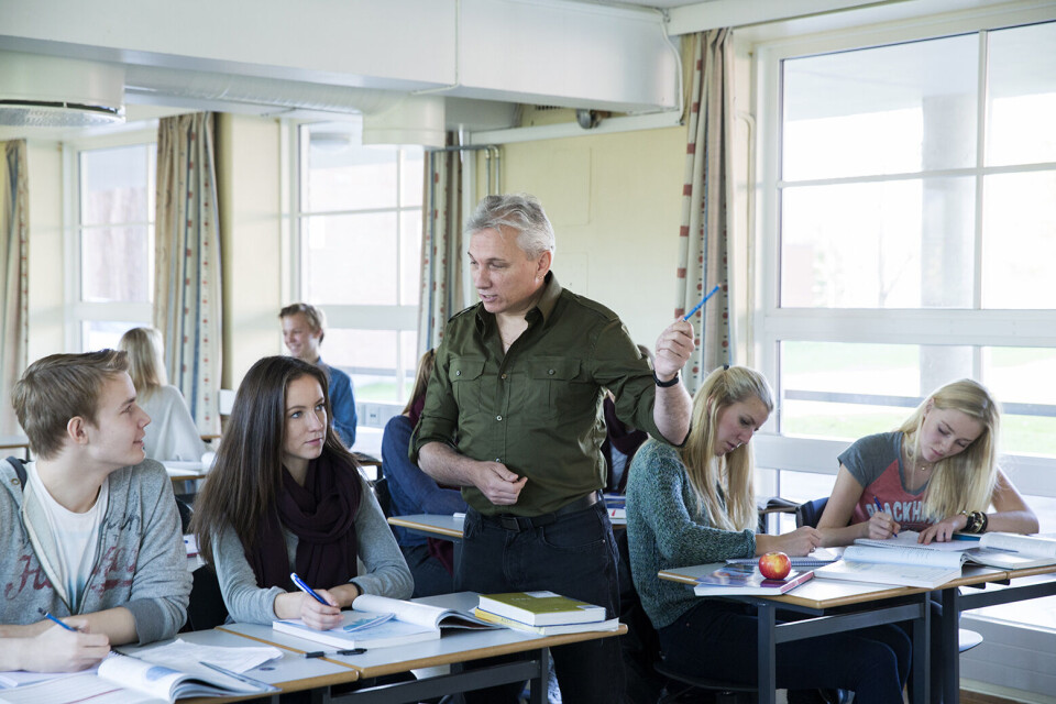 De rødgrønne partiene vil ha en tillitsreform i skolen som gir mer autonomi til norske lærere. Illustrasjonsfoto: Berit Roald / NTB scanpix De rødgrønne partiene vil ha en tillitsreform i skolen som gir mer autonomi til norske lærere. Illustrasjonsfoto: Berit Roald / NTB scanpix