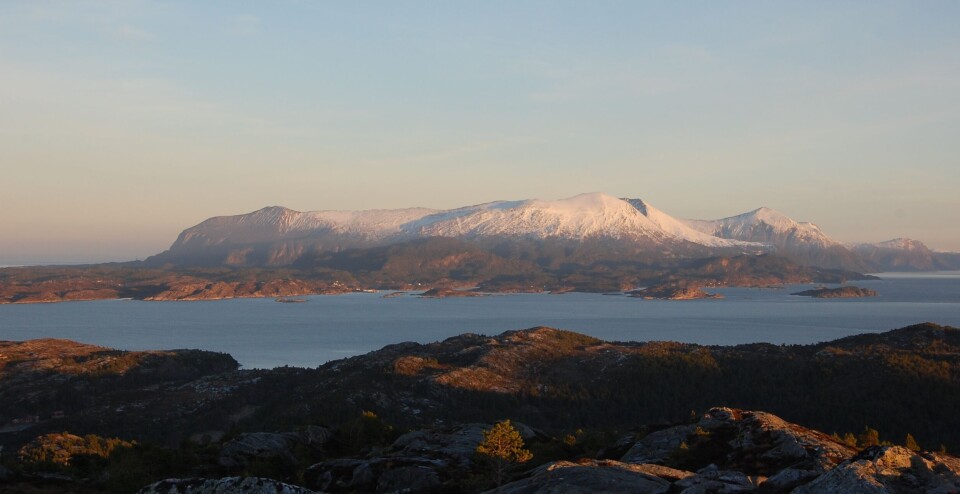 Tustna i Aure kommune forblir i Møre og Romsdal. Foto: Harald Oppedal/Wikimedia Tustna i Aure kommune forblir i Møre og Romsdal. Foto: Harald Oppedal/Wikimedia