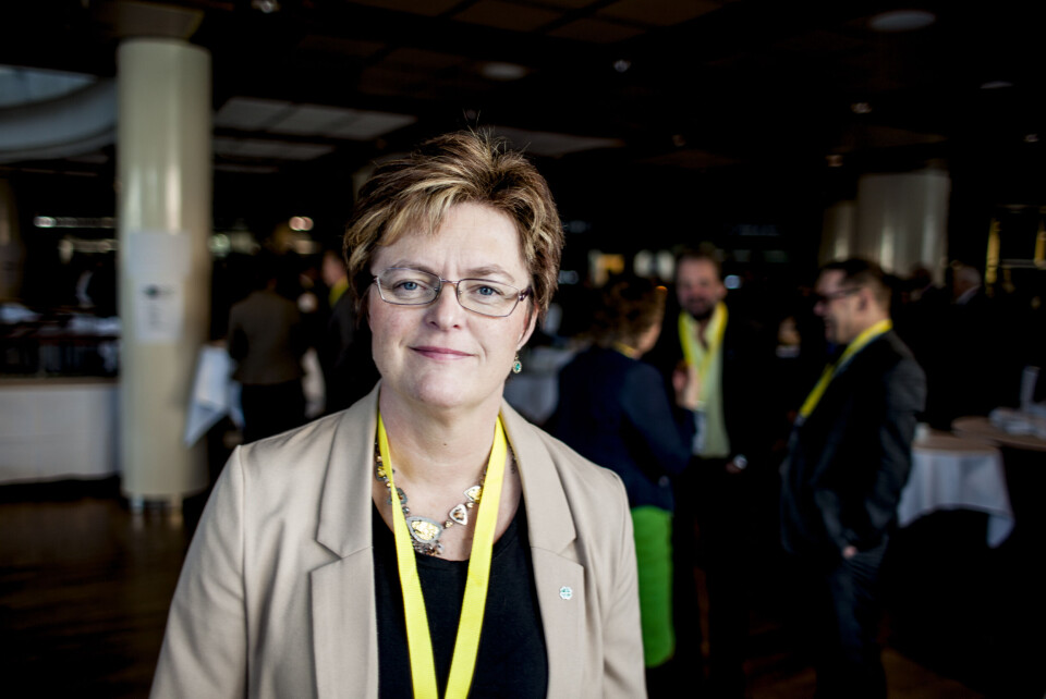 Høyre kritiserer Sp-kommuner for høy eiendomsskatt Senterpartiets kommunalpolitiske talsperson på Stortinget, Heidi Greni, avviser kritikken fra Høyre om eiendomsskatt. – Dette er noe kommuner styrt av både Høyre, Fremskrittspartiet, Arbeiderpartiet og Senterpartiet må gjøre for å få regnestykket til å gå opp, sier hun.