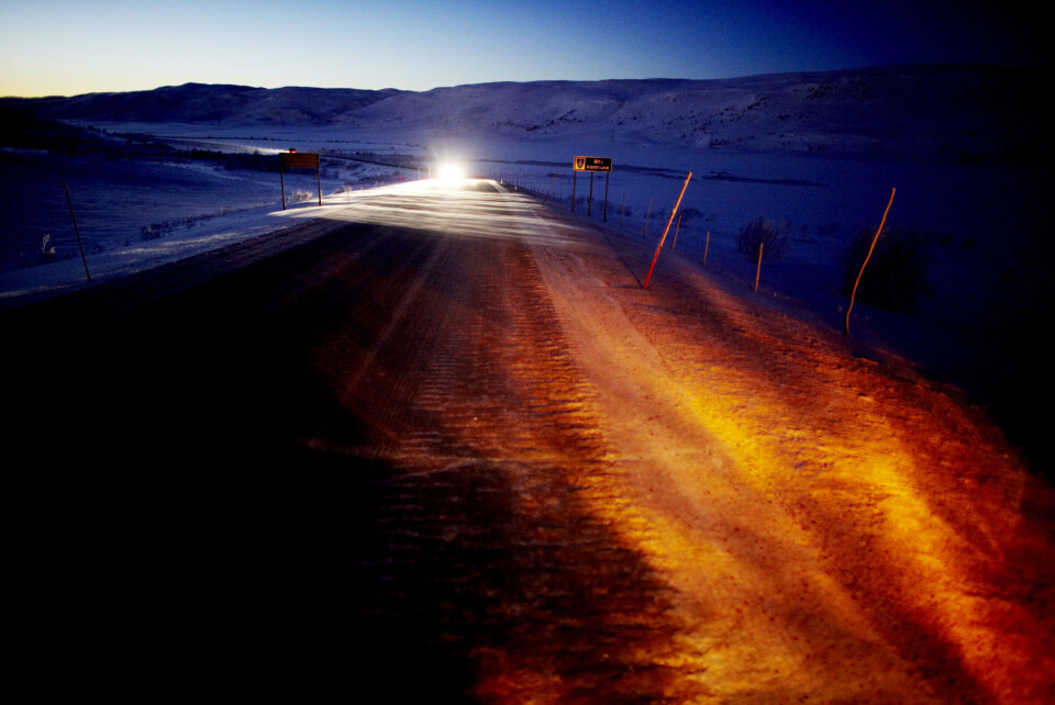 Lang avstand mellom bygdene på Finnmarksvidda er én av årsakene til at kommuner i Finnmark skårer dårlig på Kommunebarometeret, mener professor og to rådmenn. Foto: Eivind H. Natvig Lang avstand mellom bygdene på Finnmarksvidda er én av årsakene til at kommuner i Finnmark skårer dårlig på Kommunebarometeret, mener professor og to rådmenn. Foto: Eivind H. Natvig