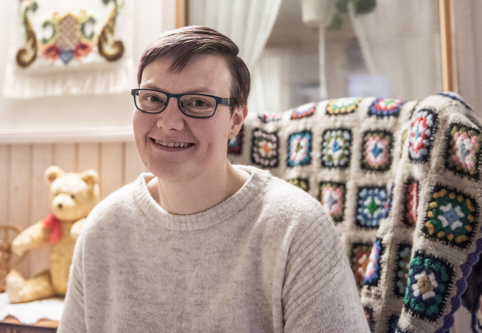 Når man opplever omveltning så gir det konsekvenser, sier Jeanette Karlsen Skogeng. Hun har fått mye pepper blant ansatte for omleggingen av turnusordningen, men har ikke tenkt å gi seg. Foto: Lisa Rypeng Når man opplever omveltning så gir det konsekvenser, sier Jeanette Karlsen Skogeng. Hun har fått mye pepper blant ansatte for omleggingen av turnusordningen, men har ikke tenkt å gi seg. Foto: Lisa Rypeng