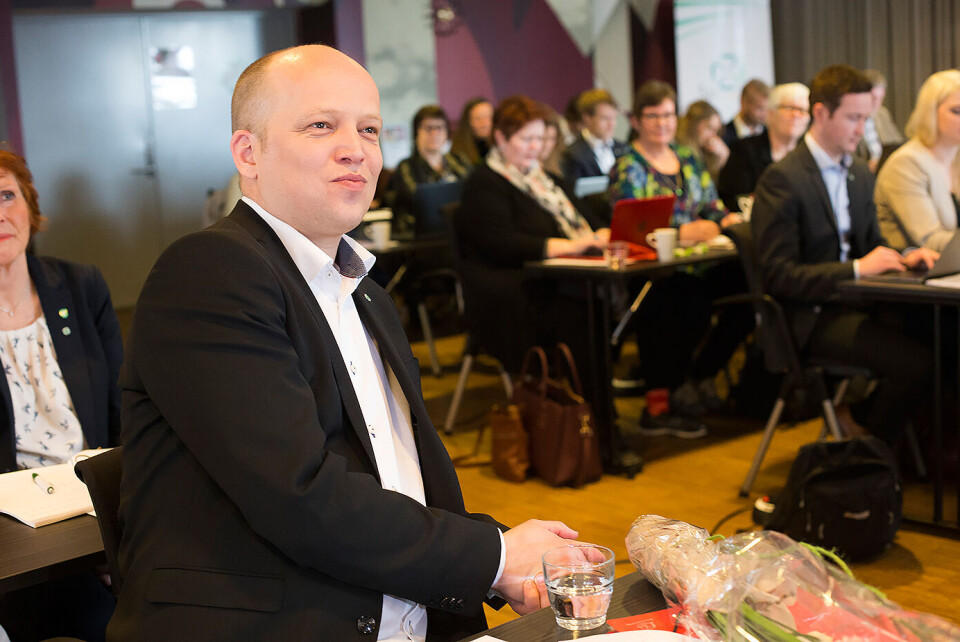 Senterpartiets leder Trygve Slagsvold Vedum talte til landsstyret i Oslo mandag formiddag. Her gikk han til angrep på regjeringens sentraliseringsreformer. Foto: Terje Bendiksby / NTB scanpix Senterpartiets leder Trygve Slagsvold Vedum talte til landsstyret i Oslo mandag formiddag. Her gikk han til angrep på regjeringens sentraliseringsreformer. Foto: Terje Bendiksby / NTB scanpix