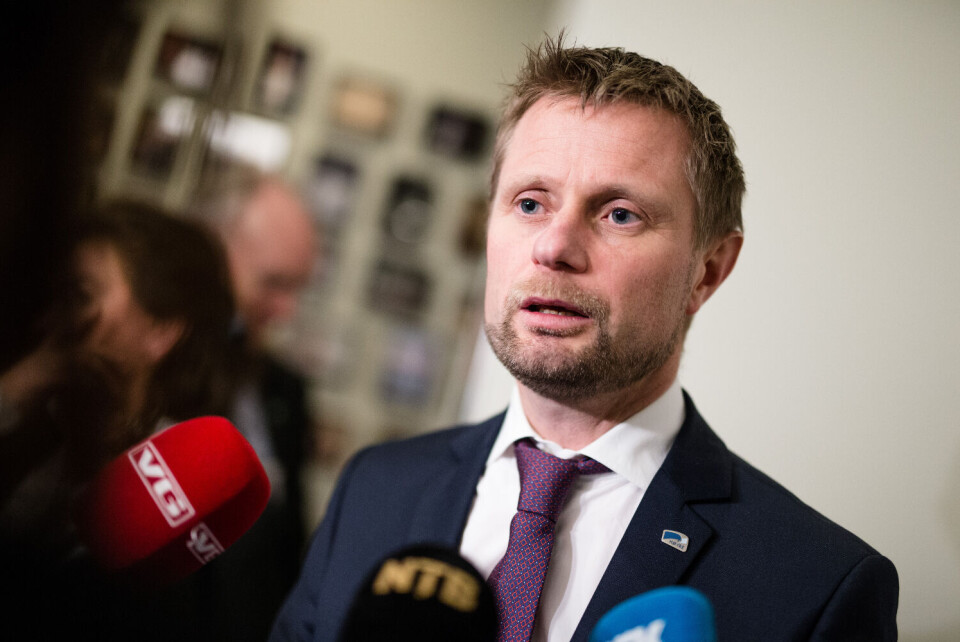 Helse- og omsorgsminister Bent Høie (H) måtte i fjor stille i åpen høring i Stortingets kontroll- og konstitusjonskomité om departementets eierstyring knyttet til nytt sykehus i Nordmøre og Romsdal. Foto: Audun Braastad / NTB scanpix Helse- og omsorgsminister Bent Høie (H) måtte i fjor stille i åpen høring i Stortingets kontroll- og konstitusjonskomité om departementets eierstyring knyttet til nytt sykehus i Nordmøre og Romsdal. Foto: Audun Braastad / NTB scanpix