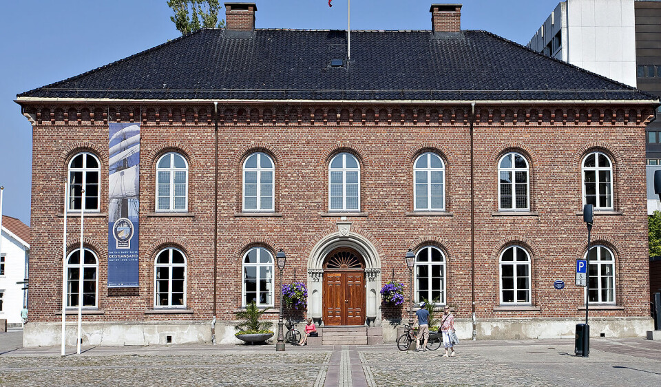 Kristiansand rådhus har slått sprekker grunnet gravearbeid utenfor. Foto: Tor Erik Schrøder / NTB scanpix Kristiansand rådhus har slått sprekker grunnet gravearbeid utenfor. Foto: Tor Erik Schrøder / NTB scanpix