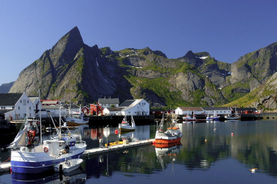 Større flyplass i Lofoten er avgjørende for turismen, mener reiselivssjefen i regionen. Ill.foto: Colourbox.com Større flyplass i Lofoten er avgjørende for turismen, mener reiselivssjefen i regionen. Ill.foto: Colourbox.com