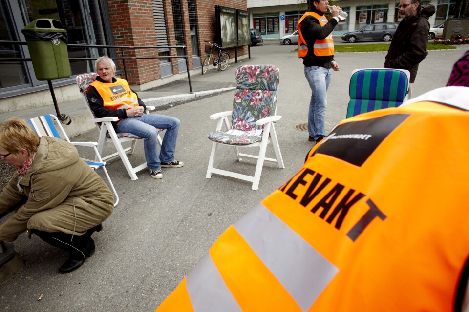 Lærerne har benyttet streikevåpenet i hvert tariffoppgjør siden 2006. På bildet streikende lærere i Stjørdal i 2010. Arkivfoto: Eivind H. Natvig Lærerne har benyttet streikevåpenet i hvert tariffoppgjør siden 2006. På bildet streikende lærere i Stjørdal i 2010. Arkivfoto: Eivind H. Natvig