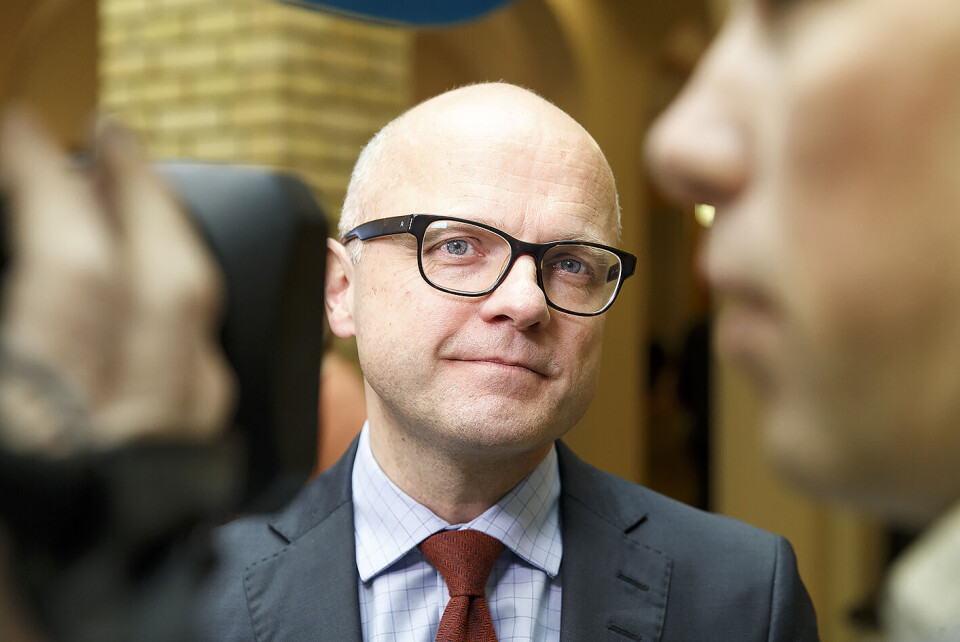 Stortinget har upptrådt ukorrekt i ulvestriden og satt klima- og miljøminister Vidar Helgesen (H) i en vanskelig situasjon, mener statsviter Frank Aarebrot. Foto: Gorm Kallestad / NTB scanpix Stortinget har upptrådt ukorrekt i ulvestriden og satt klima- og miljøminister Vidar Helgesen (H) i en vanskelig situasjon, mener statsviter Frank Aarebrot. Foto: Gorm Kallestad / NTB scanpix