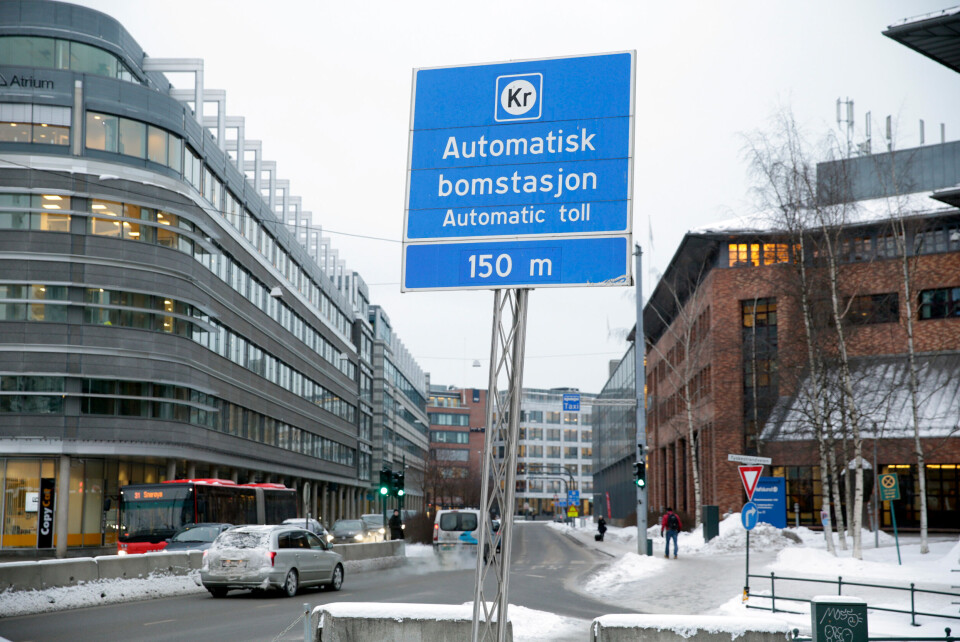 Byrådet i Oslo foreslår å øke bomavgiften til 160 kroner på de mest forurensede dagene. Foto: Vidar Ruud / NTB scanpix Byrådet i Oslo foreslår å øke bomavgiften til 160 kroner på de mest forurensede dagene. Foto: Vidar Ruud / NTB scanpix