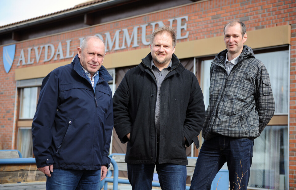 Ordfører Johnny Hagen (f. v.), rådmann Erling Straalberg og assisterende rådmann Per Arne Aaen kan juble over å toppe den foreløpige utgaven av Kommunebarometeret 2016. Foto: Ivar Thoresen, alvdalmiv.no Ordfører Johnny Hagen (f. v.), rådmann Erling Straalberg og assisterende rådmann Per Arne Aaen kan juble over å toppe den foreløpige utgaven av Kommunebarometeret 2016. Foto: Ivar Thoresen, alvdalmiv.no