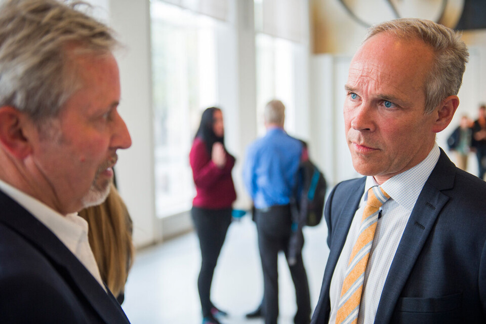 Kommunalminister Jan Tore Sanner (H) (t.h) og ordfører i Hole kommune Per Ragnvald Berger (H) etter et møte mellom de berørte partene om det omstridte 22. juli-minnestedet i Kulturdepartementet i 2014. Foto: Fredrik Varfjell / NTB scanpix Kommunalminister Jan Tore Sanner (H) (t.h) og ordfører i Hole kommune Per Ragnvald Berger (H) etter et møte mellom de berørte partene om det omstridte 22. juli-minnestedet i Kulturdepartementet i 2014. Foto: Fredrik Varfjell / NTB scanpix