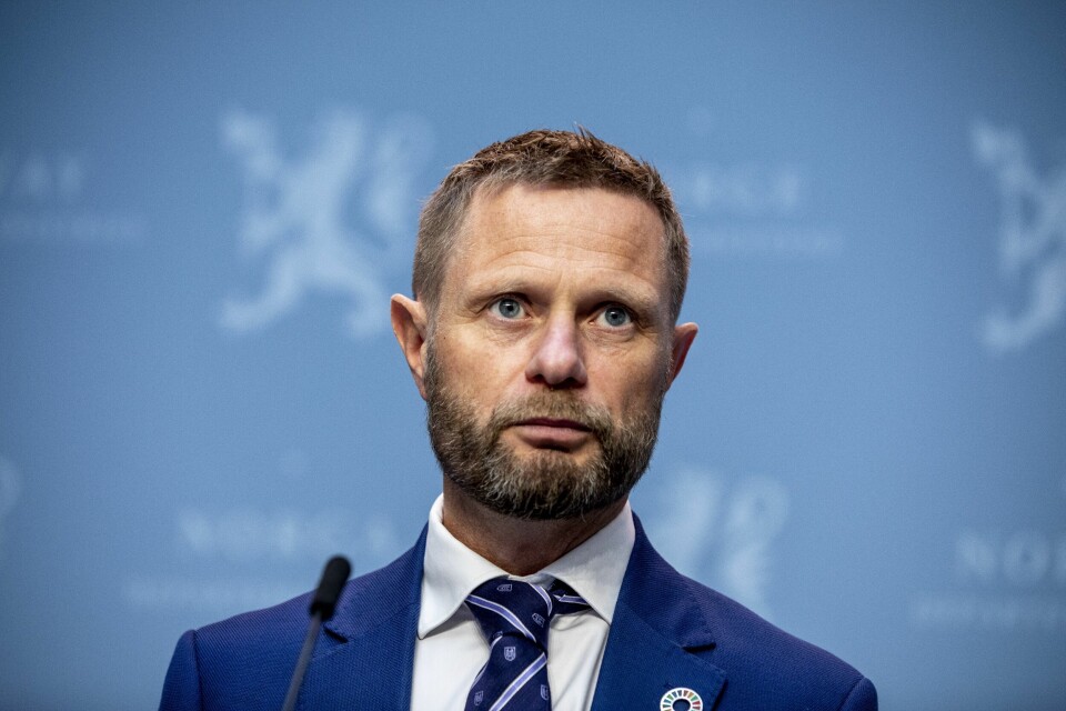 Helse- og omsorgsminister Bent Høie har mest ansvar, men ikke høyest lønn i helsesektoren. Helse- og omsorgsminister Bent Høie har mest ansvar, men ikke høyest lønn i helsesektoren.