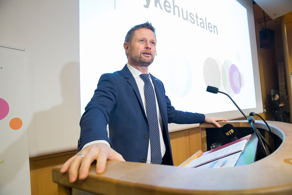 Helseminister Bent Høie (H) setter av mer penger neste år for at kommunene skal kunne ansette psykologer. Arkivfoto: Terje Bendiksby / NTB scanpix Helseminister Bent Høie (H) setter av mer penger neste år for at kommunene skal kunne ansette psykologer. Arkivfoto: Terje Bendiksby / NTB scanpix
