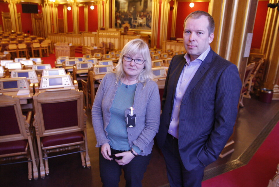 Ingalill Olsen og Håkon Haugli (Ap) fra Stortingets kommunalkomité vil stille spørsmål til justisministeren om offentlighetsloven fungerer i tråd med intensjonen. Foto: Vegard Venli Ingalill Olsen og Håkon Haugli (Ap) fra Stortingets kommunalkomité vil stille spørsmål til justisministeren om offentlighetsloven fungerer i tråd med intensjonen. Foto: Vegard Venli