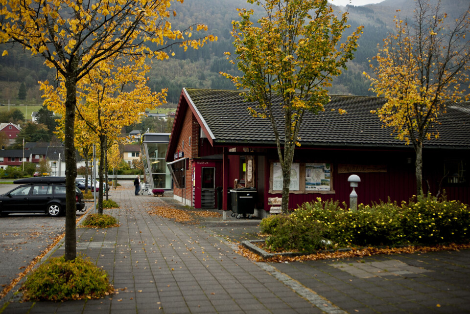 Batnfjordsøra er senteret i Gjemnes kommune. Fylkesmannen i Møre og Romsdal vil dele den i to og la én del gå til Molde og den andre til Kristiansund. Kommunen ligger midt mellom de to bysentraene. Arkivfoto: Magnus Knutsen Bjørke Batnfjordsøra er senteret i Gjemnes kommune. Fylkesmannen i Møre og Romsdal vil dele den i to og la én del gå til Molde og den andre til Kristiansund. Kommunen ligger midt mellom de to bysentraene. Arkivfoto: Magnus Knutsen Bjørke
