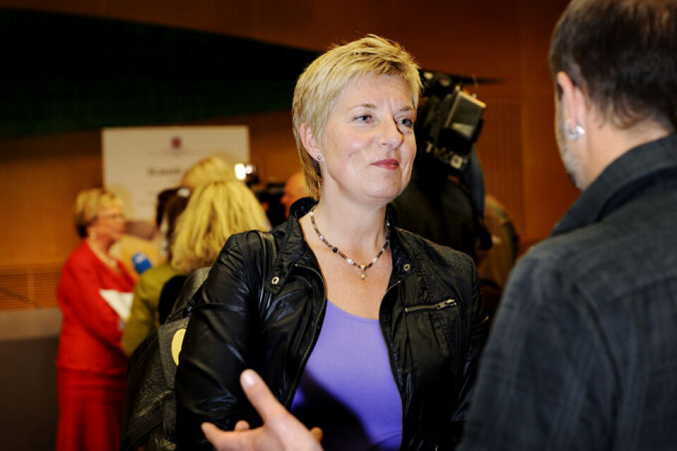 Sykepleierforbundets Lisbeth Normann peker på at mange kommuner heller velger å satse på omsorgsboliger enn sykehjem. – Men omsorgsboliger kan ikke erstatte sykehjemsplasser, sier hun. Arkivfoto: Joakim S. Enger Sykepleierforbundets Lisbeth Normann peker på at mange kommuner heller velger å satse på omsorgsboliger enn sykehjem. – Men omsorgsboliger kan ikke erstatte sykehjemsplasser, sier hun. Arkivfoto: Joakim S. Enger