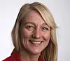 Ailin Aastvedt, forsker ved Telemarksforsking, mener langsiktig tenkning, og nytenkning, er nøkkelen til en sunn og god kommuneøkonomi. Foto: Telemarksforsking