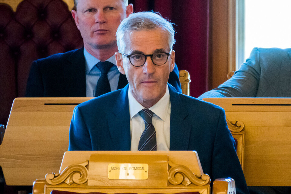 Ap-leder Jonas Gahr Støre mener forslaget er et kraftig signal til regjeringen om å endre kurs. Foto: Heiko Junge / NTB scanpix. Ap-leder Jonas Gahr Støre mener forslaget er et kraftig signal til regjeringen om å endre kurs. Foto: Heiko Junge / NTB scanpix.