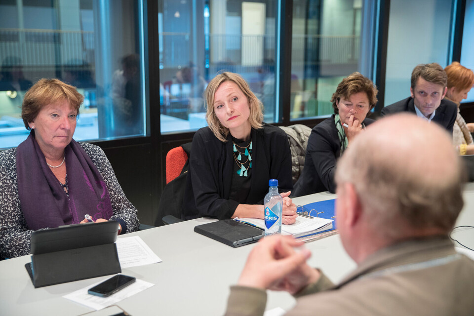 Skolebyråd Inga Marte Thorkildsen (SV) under en høring i midten av september. T.v. ordfører Marianne Borgen. Med ryggen til Odd Einar Dørum (V). Foto: Vidar Ruud / NTB scanpix Skolebyråd Inga Marte Thorkildsen (SV) under en høring i midten av september. T.v. ordfører Marianne Borgen. Med ryggen til Odd Einar Dørum (V). Foto: Vidar Ruud / NTB scanpix