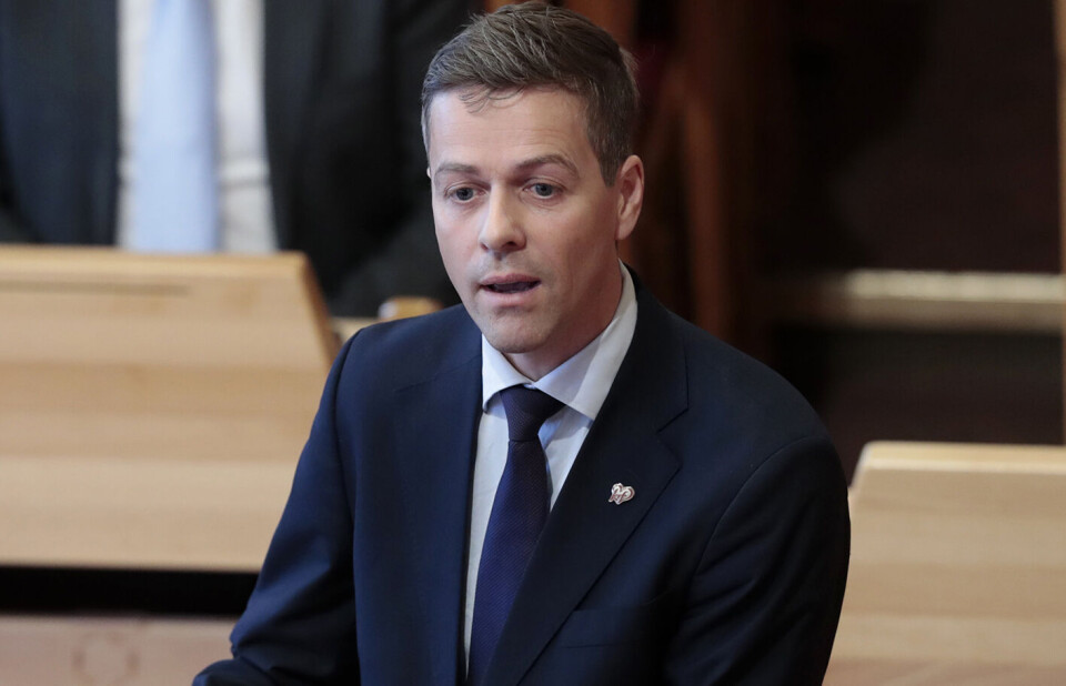 KrF-leder Knut Arild Hareide vil at alle skoler skal tilby skolegudstjeneste, enten de vil eller ikke. Foto: Lise Åserud / NTB scanpix KrF-leder Knut Arild Hareide vil at alle skoler skal tilby skolegudstjeneste, enten de vil eller ikke. Foto: Lise Åserud / NTB scanpix