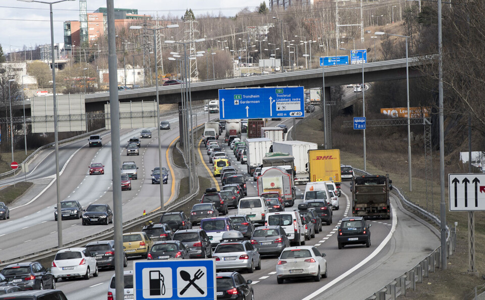 Bilde av trafikken ut av Oslo, ved Alnabru mot Gardermoen og Trondheim. Bilde av trafikken ut av Oslo, ved Alnabru mot Gardermoen og Trondheim.