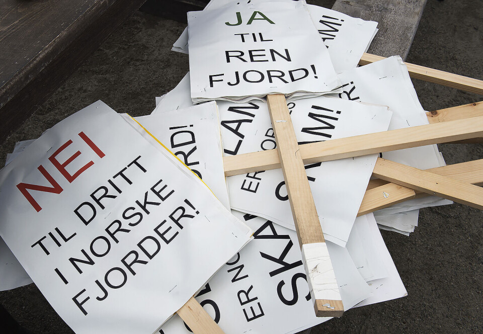 Miljøaktivister har gjennomført ulovlige aksjoner på Engebøfjellet i Sogn og Fjordane for å protestere mot planlagt dumping av gruveavfall i Førdefjorden. Foto: Marit Hommedal / NTB scanpix Miljøaktivister har gjennomført ulovlige aksjoner på Engebøfjellet i Sogn og Fjordane for å protestere mot planlagt dumping av gruveavfall i Førdefjorden. Foto: Marit Hommedal / NTB scanpix