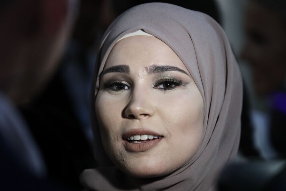 Elever i barneskolen skal ikke få lov til å kle seg som Sana (skuespiller Iman Meskini) fra TV-serien Skam, om Sylvi Listhaug får viljen sin. Hun vil forby hodeplagget hijab, og mener ifølge VG at det seksualiserer småjenter. Foto: Terje Bendiksby, NTB scanpix Elever i barneskolen skal ikke få lov til å kle seg som Sana (skuespiller Iman Meskini) fra TV-serien Skam, om Sylvi Listhaug får viljen sin. Hun vil forby hodeplagget hijab, og mener ifølge VG at det seksualiserer småjenter. Foto: Terje Bendiksby, NTB scanpix