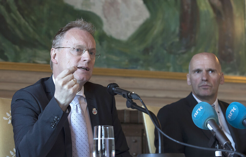 Byrådsleder Raymond Johansen og byråd for næring og eierskap Geir Lippestad presenterte avtalen med finske Fortum om oppkjøp av Hafslund onsdag formiddag. Foto: Terje Pedersen / NTB scanpix Byrådsleder Raymond Johansen og byråd for næring og eierskap Geir Lippestad presenterte avtalen med finske Fortum om oppkjøp av Hafslund onsdag formiddag. Foto: Terje Pedersen / NTB scanpix