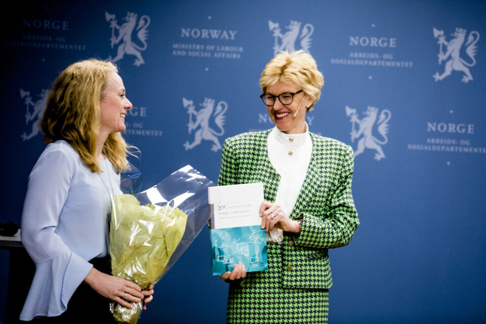 Spekter er uenig med Unio – og med varslingsutvalget – i at et varslingsombud vil styrke varslervernet. Utvalget, som var ledet av Anne Cathrine Frøstrup, overleverte sin utredning til arbeidsminister Anniken Hauglie i mars. Foto: Magnus K. Bjørke Spekter er uenig med Unio – og med varslingsutvalget – i at et varslingsombud vil styrke varslervernet. Utvalget, som var ledet av Anne Cathrine Frøstrup, overleverte sin utredning til arbeidsminister Anniken Hauglie i mars. Foto: Magnus K. Bjørke