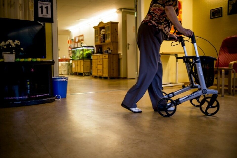 Sykehjemsinnleggelse for demente kan utsettes hvis de får mer hjelp til å bo hjemme. Illustrasjonsfoto: Magnus Knutsen Bjørke Sykehjemsinnleggelse for demente kan utsettes hvis de får mer hjelp til å bo hjemme. Illustrasjonsfoto: Magnus Knutsen Bjørke