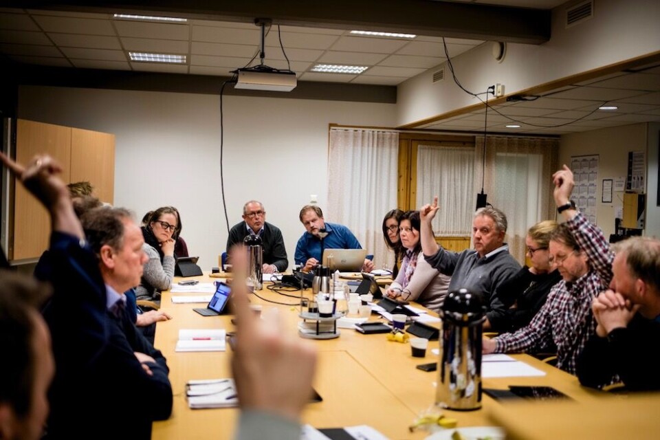 Ingen administrator kan erstatte politikernes evne til å veie behov opp mot hverandre, og til å definere problemer, like lite som en politiker kan erstatte administratorens faglige kompetanse og innsikt, skriver debattantene. Illustrasjonsfoto: Magnus K. Bjørke Ingen administrator kan erstatte politikernes evne til å veie behov opp mot hverandre, og til å definere problemer, like lite som en politiker kan erstatte administratorens faglige kompetanse og innsikt, skriver debattantene. Illustrasjonsfoto: Magnus K. Bjørke