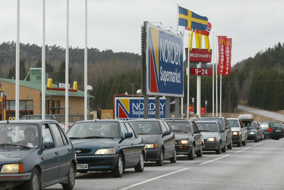Koronaepidemien endrer grensehandelen - kanskje også for framtiden. Koronaepidemien endrer grensehandelen - kanskje også for framtiden.