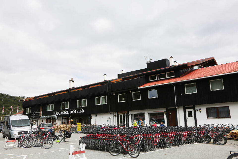 Hol er et populært turistmål i Hallingdal, her ved Haugastøl turistsenter. Hol er et populært turistmål i Hallingdal, her ved Haugastøl turistsenter.