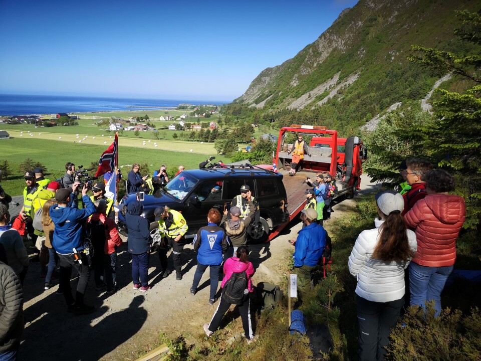 Aksjonene fra sindige nordmenn og lokalbefolkning på Haramsøy, og mange andre steder, er eksempler på at vindkraftregimet i dag produserer mistillit mellom folk og beslutningsmyndigheter, skriver Dagfinn Hatløy. Aksjonene fra sindige nordmenn og lokalbefolkning på Haramsøy, og mange andre steder, er eksempler på at vindkraftregimet i dag produserer mistillit mellom folk og beslutningsmyndigheter, skriver Dagfinn Hatløy.