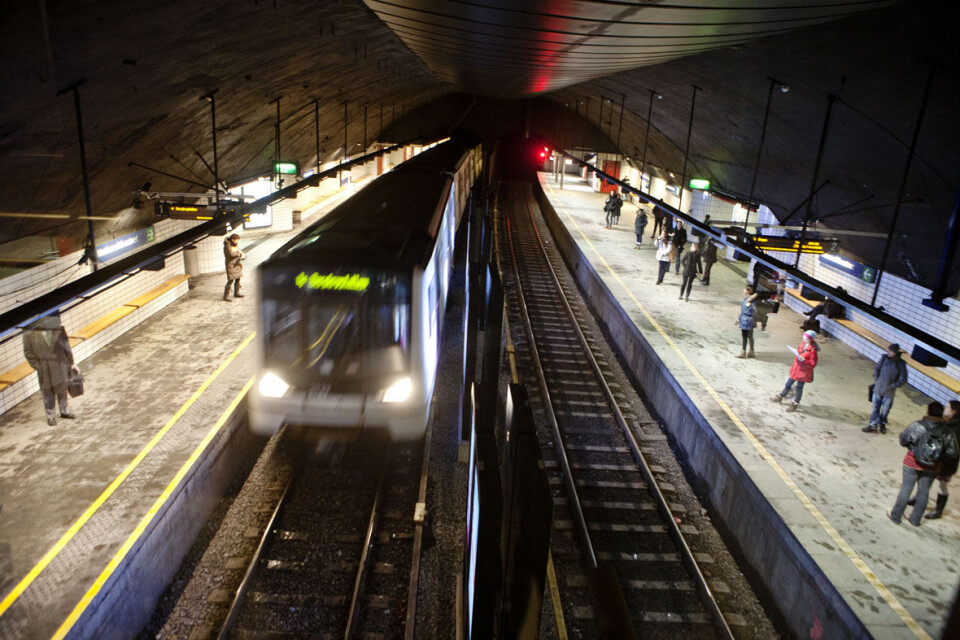 Ved hjelp av flere avganger i kollektivtrafikken er målet til byrådet i Oslo å skape en passasjervekst i hovedstaden på 10 prosent - tross økte priser. Foto: Patrick da Silva Sæther Ved hjelp av flere avganger i kollektivtrafikken er målet til byrådet i Oslo å skape en passasjervekst i hovedstaden på 10 prosent - tross økte priser. Foto: Patrick da Silva Sæther