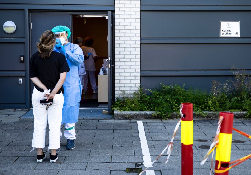 Nye utbrudd har gitt flere kommuner trøbbel med testkapasiteten etter sommerferien. Her fra en tidligere test ved teststasjonen i Moss. Nye utbrudd har gitt flere kommuner trøbbel med testkapasiteten etter sommerferien. Her fra en tidligere test ved teststasjonen i Moss.