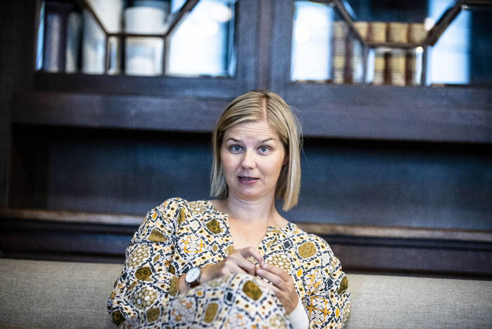 Kunnskaps- og integreringsminister Guri Melby (V) har avlyst skriftlig eksamen. Nå fortsetter ungdomsråd og elevorganisasjoner for å få avlyst muntlig eksamen. Kunnskaps- og integreringsminister Guri Melby (V) har avlyst skriftlig eksamen. Nå fortsetter ungdomsråd og elevorganisasjoner for å få avlyst muntlig eksamen.