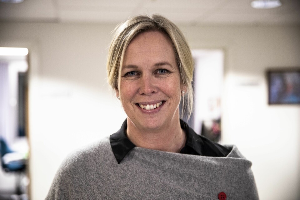 FHI: Anbefaler at færre kommuner mister vaksinedoser Holmestrand-ordfører Elin Weggesrud (Ap)er glad for at kommunen likevel kan få flere vaksinedoser.