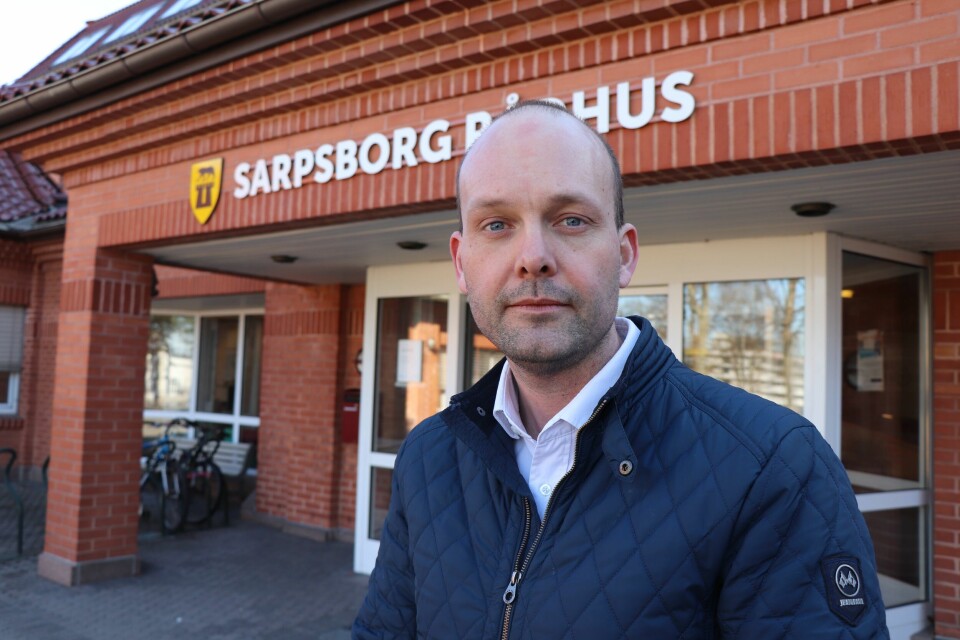 – Vi ser at smittesituasjonen forverrer seg nesten fra time til time, og derfor må vi ta disse grepene, mener ordfører Sindre Martinsen-Evje (Ap) i Sarpsborg. – Vi ser at smittesituasjonen forverrer seg nesten fra time til time, og derfor må vi ta disse grepene, mener ordfører Sindre Martinsen-Evje (Ap) i Sarpsborg.