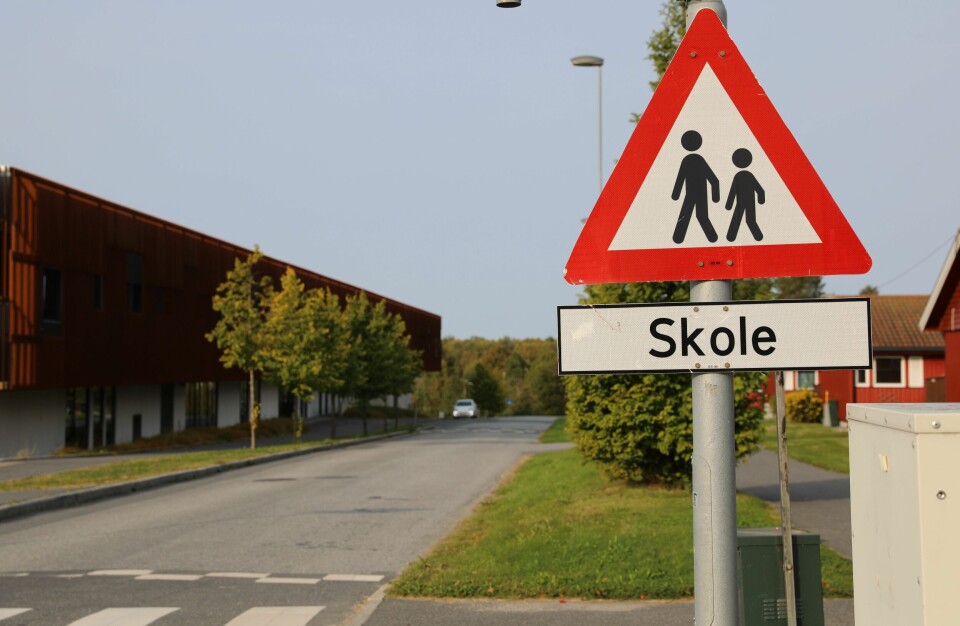 Kommunen som kan nomineres til årets trafikksikkerhetskommune må ha en trafikksikkerhetsplan, blant annet for sikring av skoleveiene. Kommunen som kan nomineres til årets trafikksikkerhetskommune må ha en trafikksikkerhetsplan, blant annet for sikring av skoleveiene.