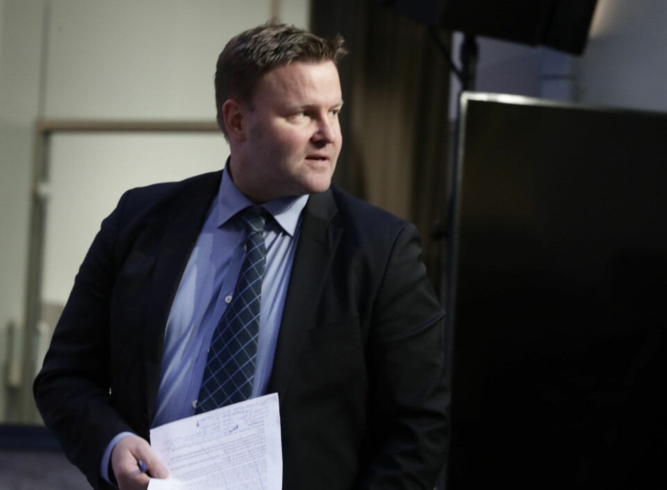 Assisterende direktør i Helsedirektoratet, Espen Rostrup Nakstad under en pressekonferanse om koronasituasjonen. Assisterende direktør i Helsedirektoratet, Espen Rostrup Nakstad under en pressekonferanse om koronasituasjonen.