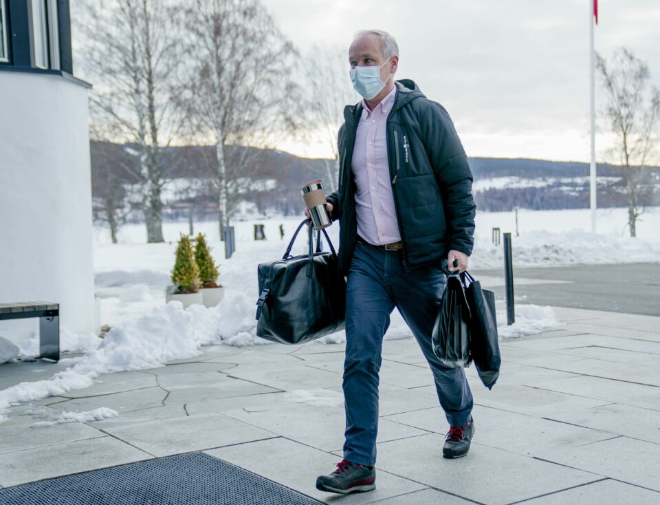 Finansminister Jan Tore Sanner (H) ankommer regjeringens budsjettkonferanse på Hurdalsjøen hotell i mars i år. Finansminister Jan Tore Sanner (H) ankommer regjeringens budsjettkonferanse på Hurdalsjøen hotell i mars i år.